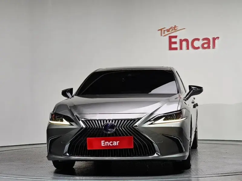 2019 Lexus ES с пробегом 173 021 км