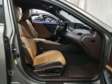 2018 Lexus ES с пробегом 111 004 км