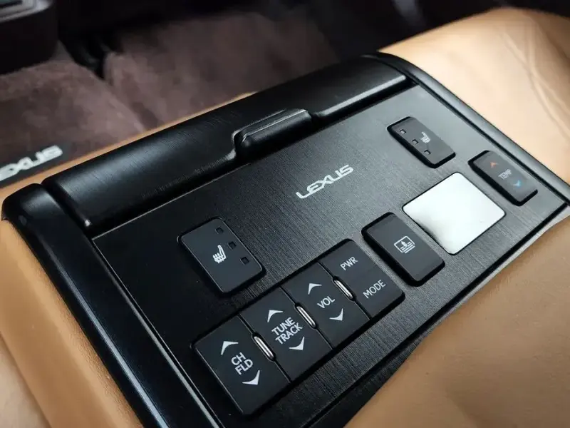2018 Lexus ES с пробегом 111 004 км