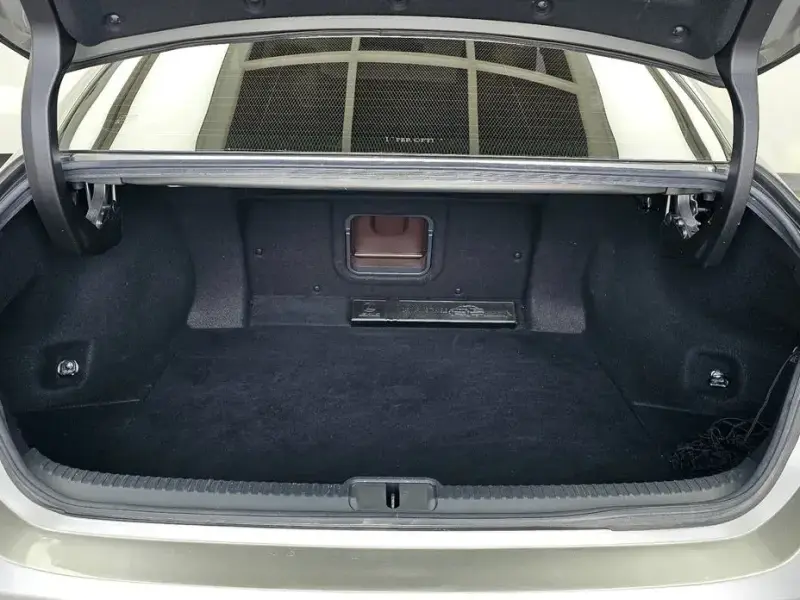 2019 Lexus ES с пробегом 173 021 км