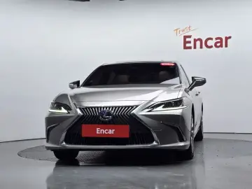 2021 Lexus ES с пробегом 97 461 км