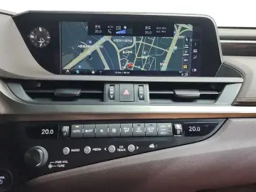 2019 Lexus ES с пробегом 37 966 км