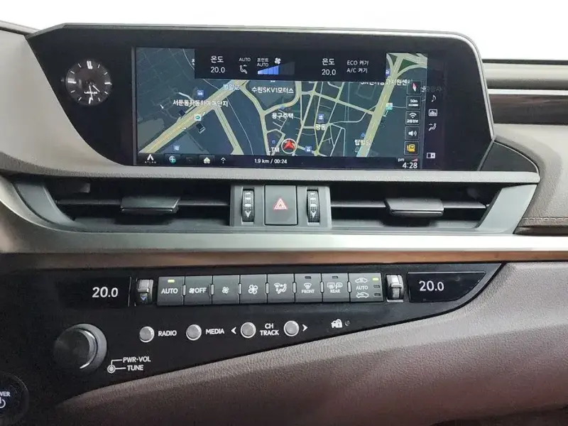 2019 Lexus ES с пробегом 37 966 км