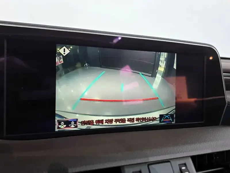2021 Lexus ES с пробегом 97 461 км
