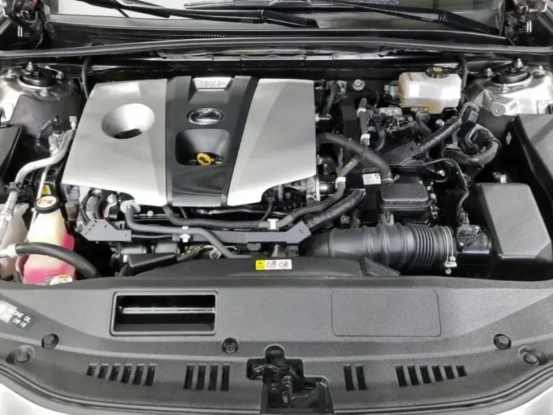 2018 Lexus ES с пробегом 122 170 км
