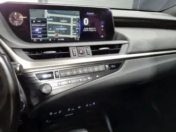 2018 Lexus ES с пробегом 122 170 км