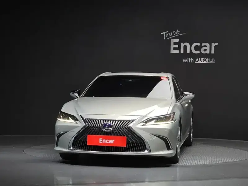 2019 Lexus ES с пробегом 91 745 км