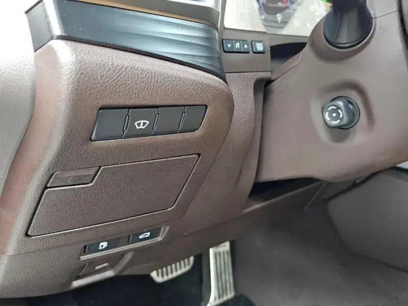 2019 Lexus ES с пробегом 91 745 км