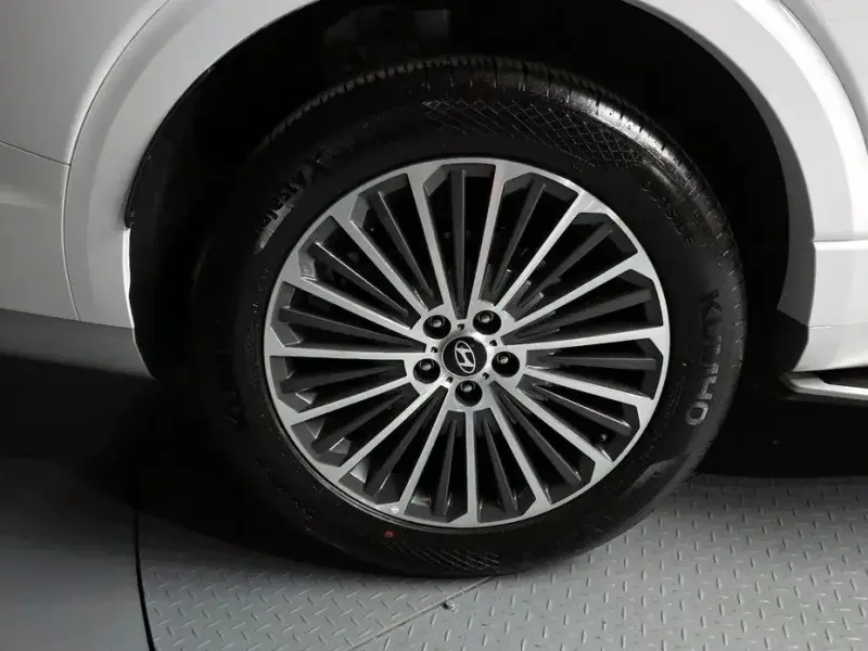 2025 Hyundai Palisade с пробегом 10 577 км