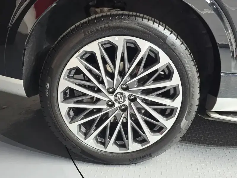 2025 Hyundai Palisade с пробегом 14 747 км