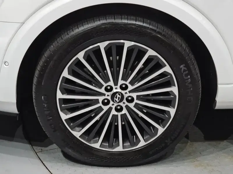 2025 Hyundai Palisade с пробегом 8 221 км