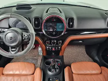 2020 Mini Countryman с пробегом 66 269 км