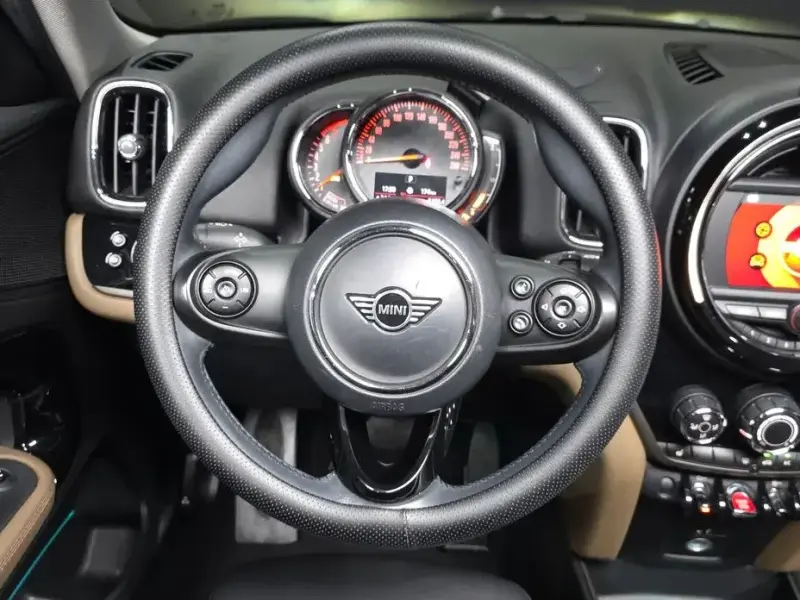 2020 Mini Countryman с пробегом 64 409 км