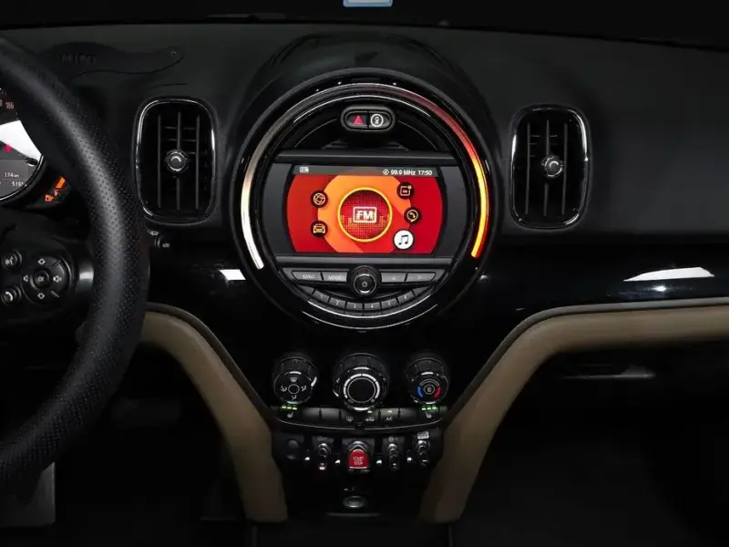 2020 Mini Countryman с пробегом 64 409 км