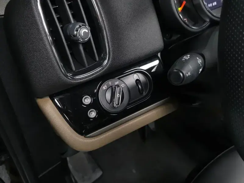 2020 Mini Countryman с пробегом 64 409 км