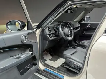 2023 Mini Countryman с пробегом 37 249 км