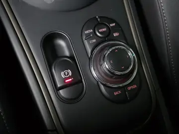 2022 Mini Countryman с пробегом 15 247 км