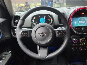 2023 Mini Countryman с пробегом 13 487 км