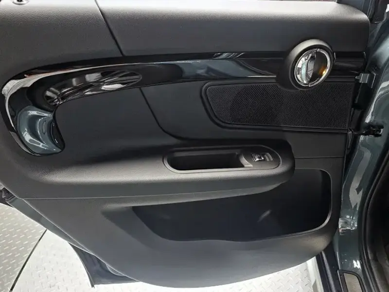 2023 Mini Countryman с пробегом 18 302 км
