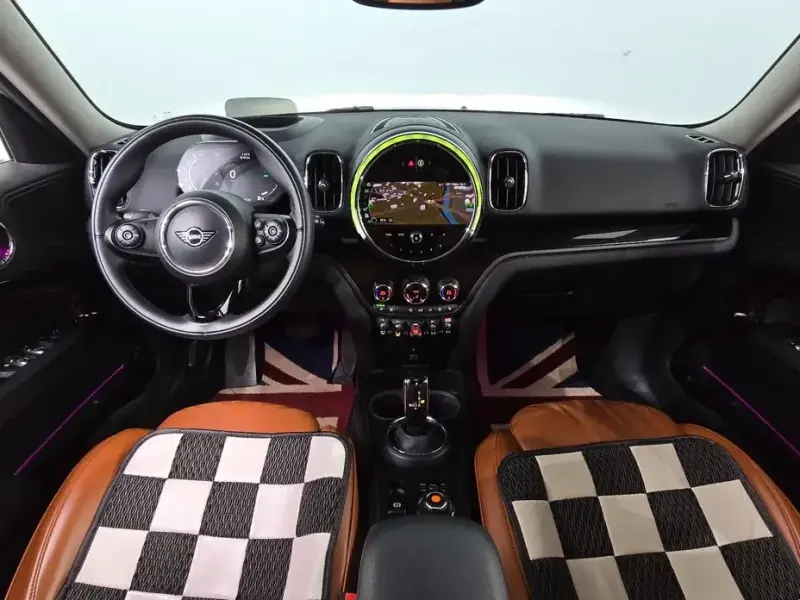 2020 Mini Countryman с пробегом 25 251 км