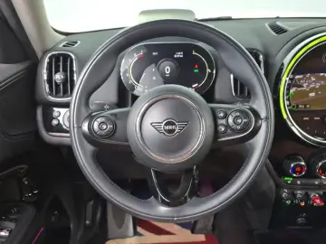 2020 Mini Countryman с пробегом 25 251 км