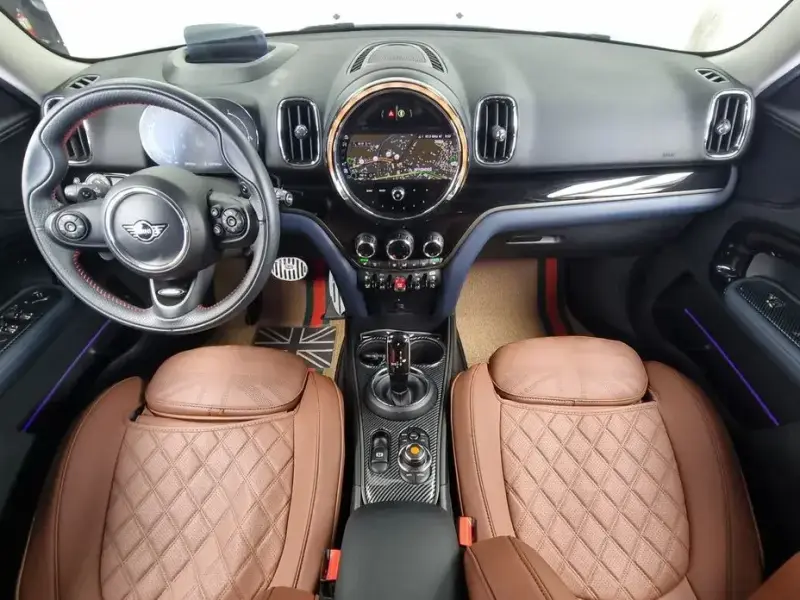 2020 Mini Countryman с пробегом 83 054 км