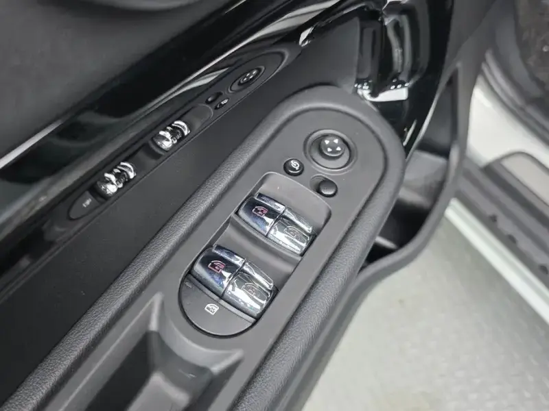 2023 Mini Countryman с пробегом 32 049 км