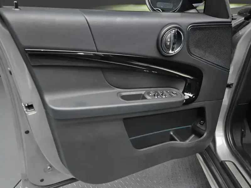 2023 Mini Countryman с пробегом 33 610 км