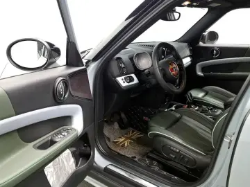 2023 Mini Countryman с пробегом 30 850 км