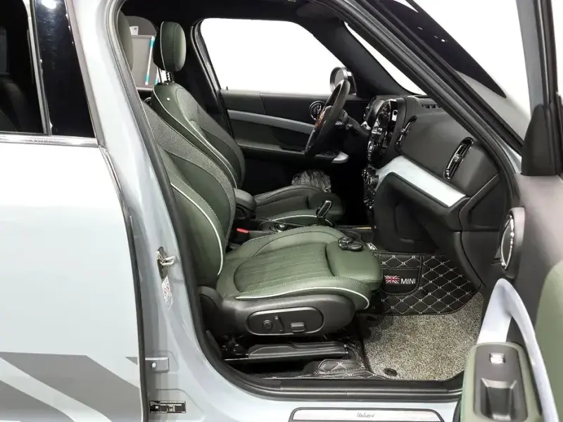 2023 Mini Countryman с пробегом 30 850 км