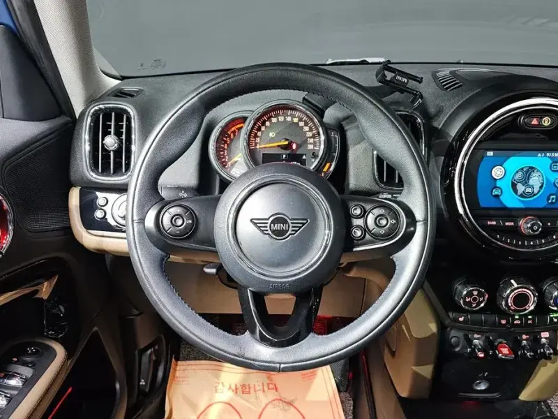 2020 Mini Countryman с пробегом 83 625 км