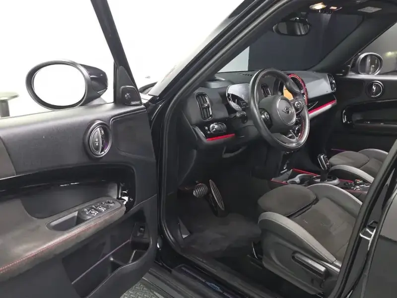 2021 Mini Countryman с пробегом 107 517 км