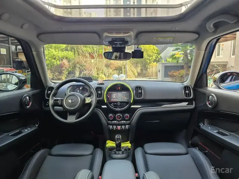 2023 Mini Countryman с пробегом 30 000 км