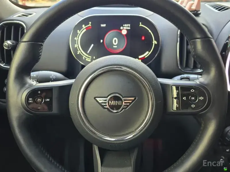 2023 Mini Countryman с пробегом 30 000 км