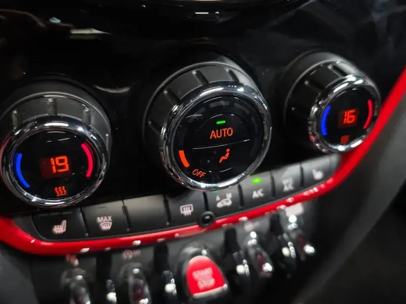 2023 Mini Countryman с пробегом 61 219 км