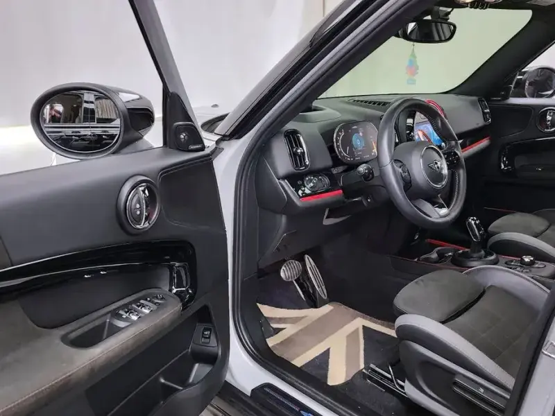 2021 Mini Countryman с пробегом 121 304 км