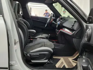 2021 Mini Countryman с пробегом 121 304 км