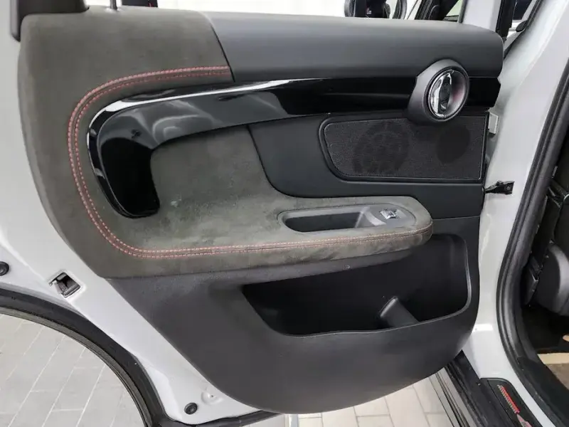 2021 Mini Countryman с пробегом 121 304 км