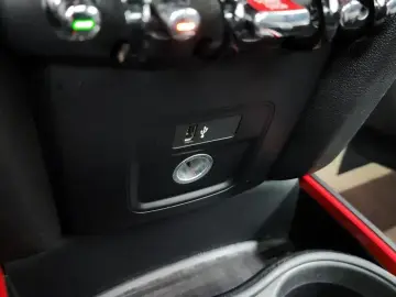2021 Mini Countryman с пробегом 121 304 км