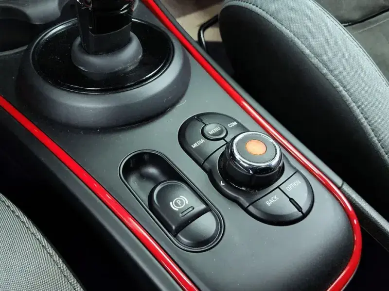 2021 Mini Countryman с пробегом 121 304 км