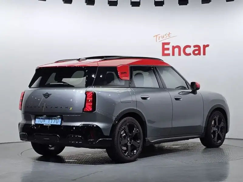2025 Mini Countryman с пробегом 12 880 км