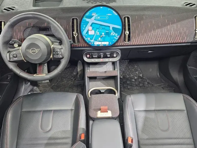 2025 Mini Countryman с пробегом 12 880 км