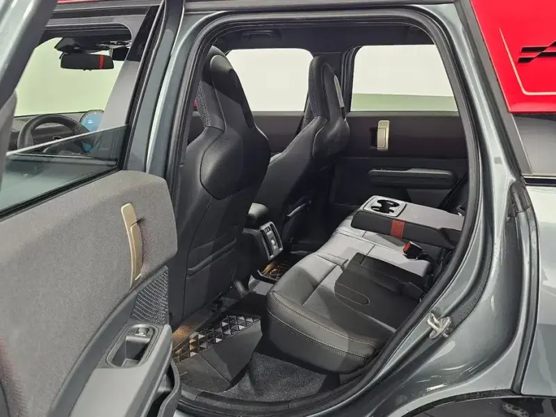 2025 Mini Countryman с пробегом 12 880 км