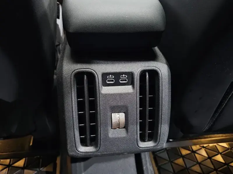 2025 Mini Countryman с пробегом 12 880 км