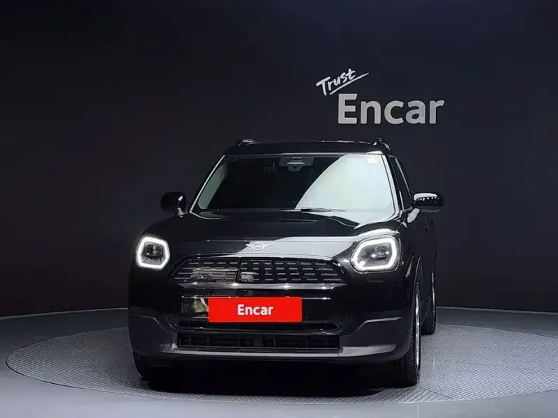 2025 Mini Countryman с пробегом 3 498 км