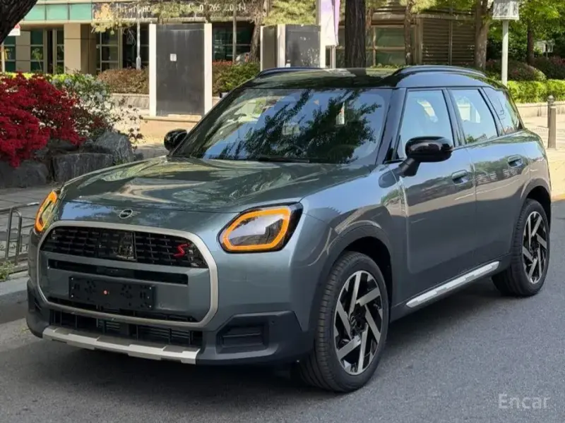 2026 Mini Countryman с пробегом 15 км