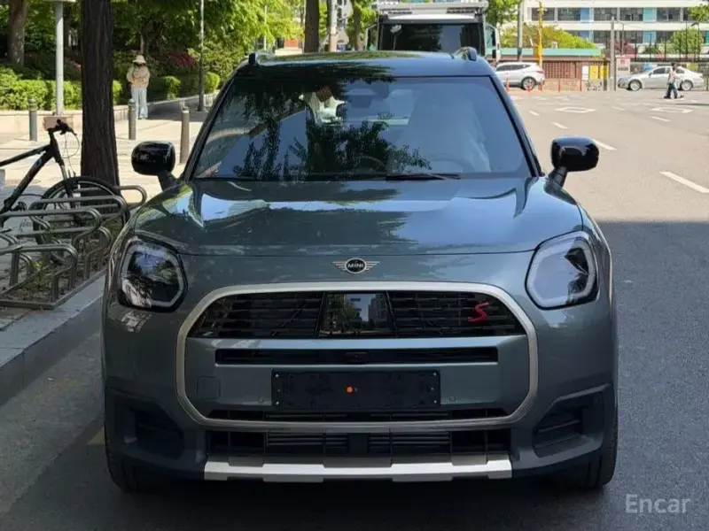 2026 Mini Countryman с пробегом 15 км