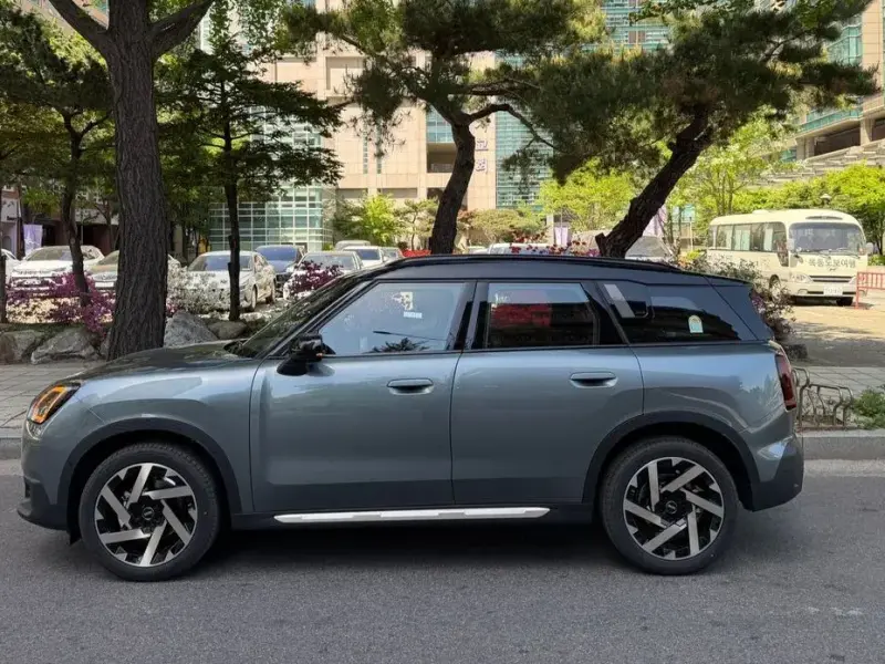 2026 Mini Countryman с пробегом 15 км
