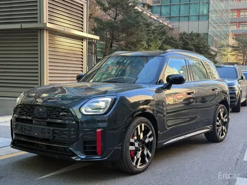 2026 Mini Countryman с пробегом 15 км