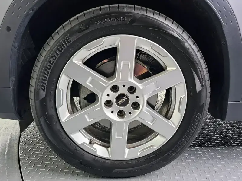 2025 Mini Countryman с пробегом 17 642 км